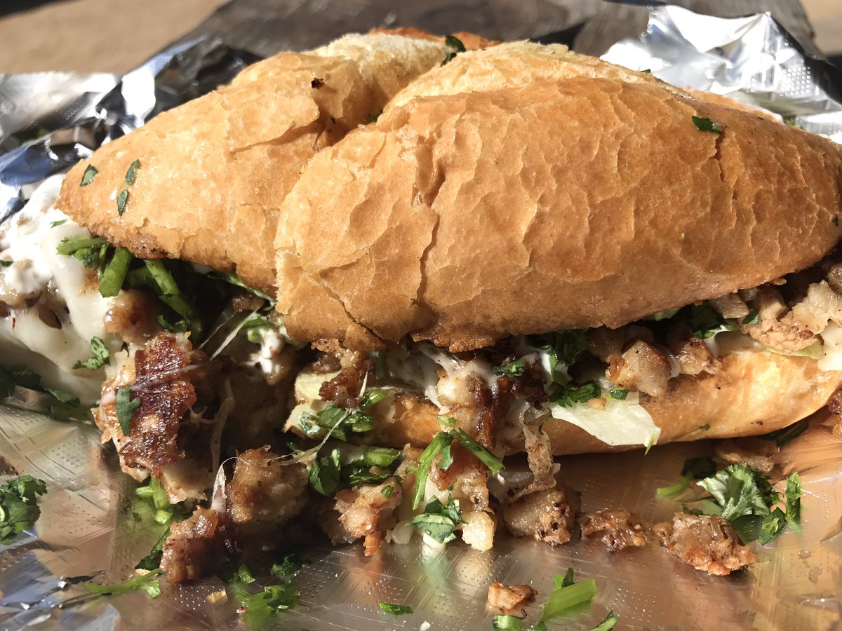 ClearforkPark's tweet photo. Chicken Torta from @Tacosmundial1 serving here today with @Gepettopizza @downtoearthdfw @Luckybeekitchen @LifeIsSweetFTW @gauchoempanadas https://t.co/72tQZ72dRj