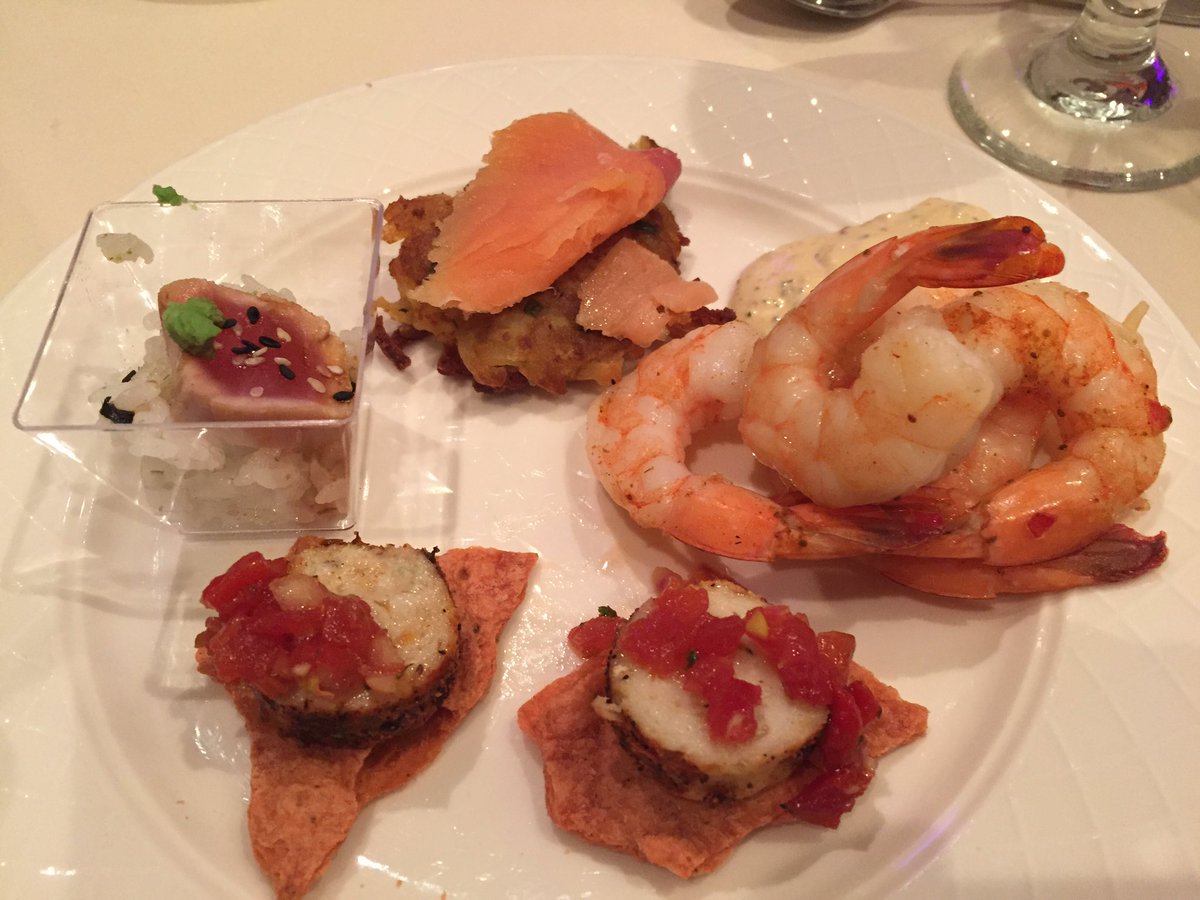 FoodDLite's tweet photo. Mother's Day Brunch at The Hershey Lodge! #HersheyPA #foodies #FoodPorn https://t.co/Hv003Lx6HI