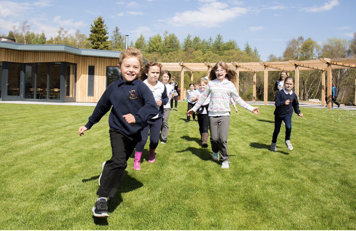 Big thanks to all the entertainers/supporters who made the launch of @fallsofshin such a success!  <a href="/VisitScotland/">VisitScotland</a> <a href="/visitnessie/">InvernessLochNess</a> #Celebra-shin