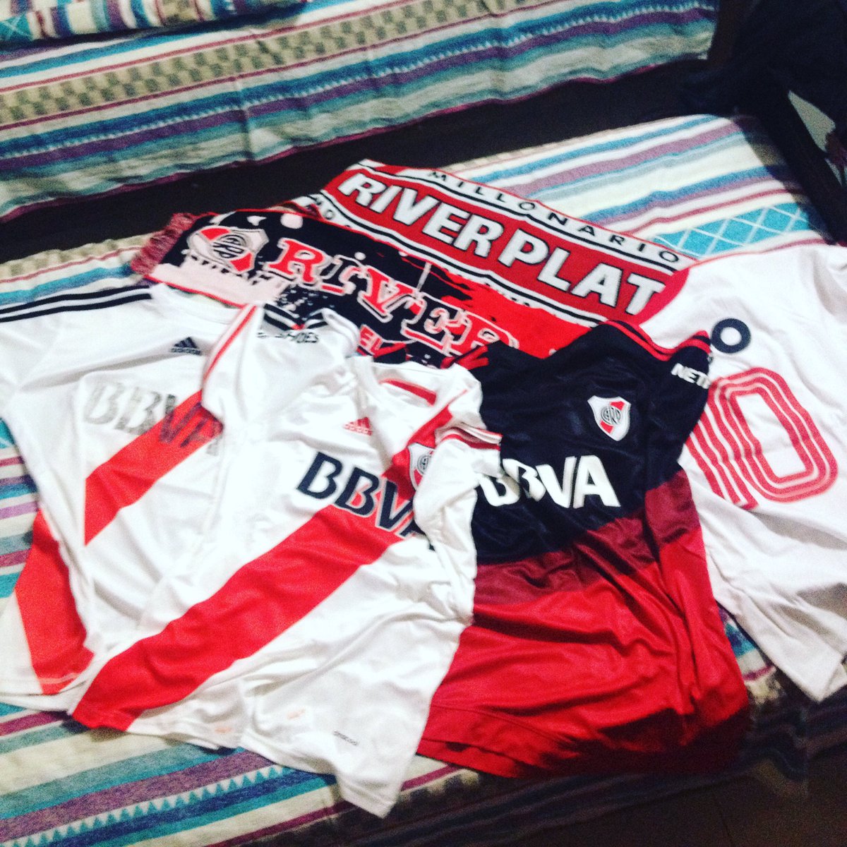 PMejia8's tweet photo. TEAMO RIVER Punto final. https://t.co/9yE8zT9d2I