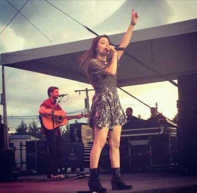 heymtc's tweet photo. ❤️💛💚💜 how I miss this 
HappyBirthdayMirandaCosgrove https://t.co/DH2KapfXjF