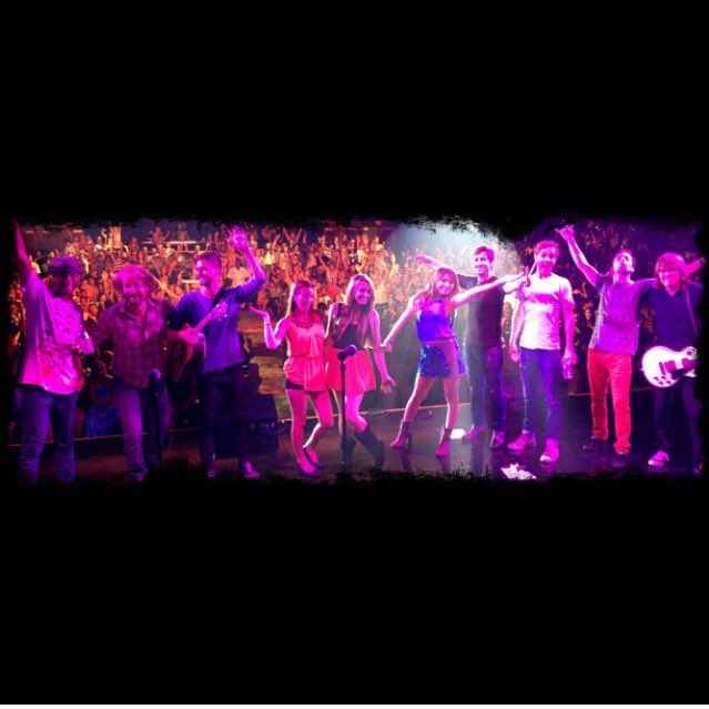 heymtc's tweet photo. ❤️💛💚💜 how I miss this 
HappyBirthdayMirandaCosgrove https://t.co/DH2KapfXjF