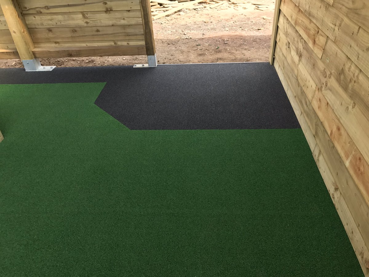 Handyandybays's tweet photo. God I'm good. #masterjoiner #masterbuilder #joinery #drivingrange https://t.co/utlLit2p2K