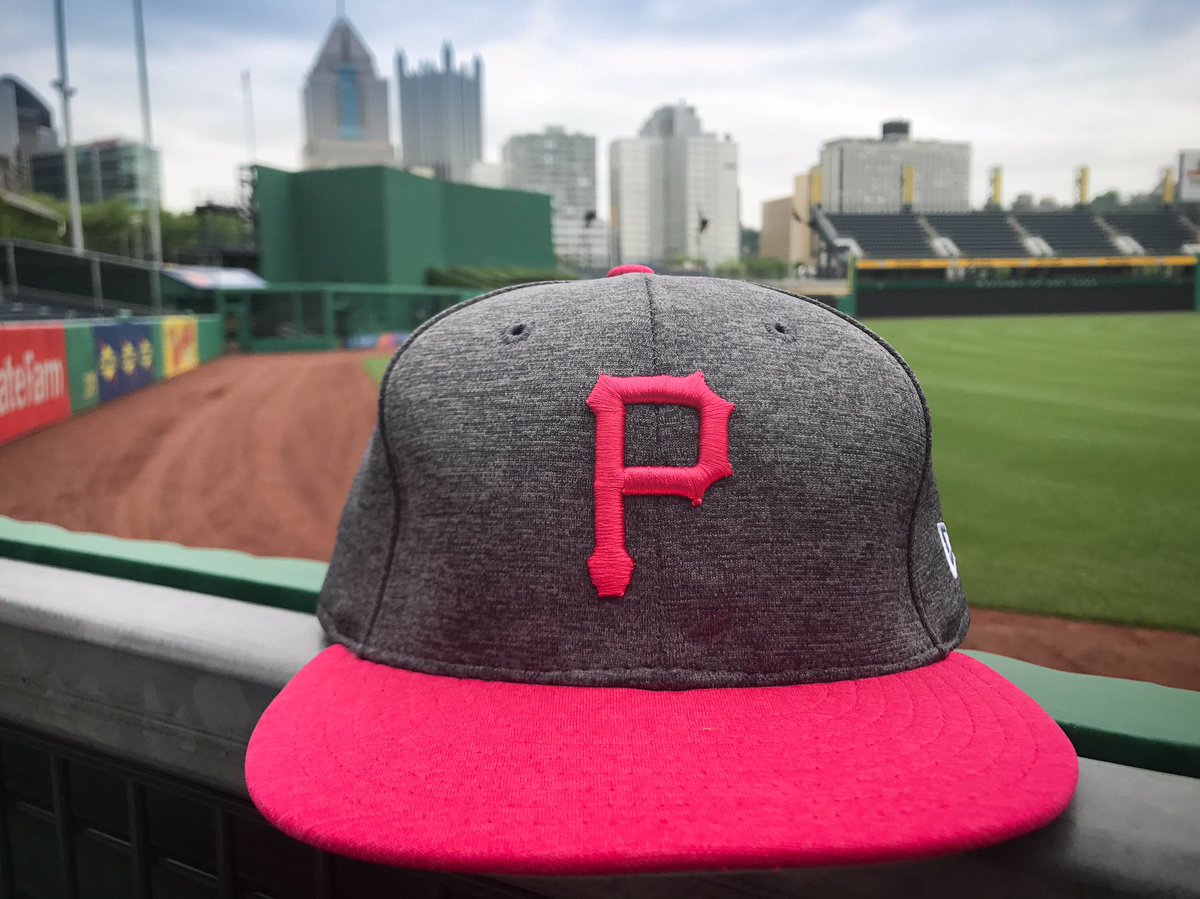 Pirates's tweet image. RETWEET THIS now for a chance to win one of our #MothersDay hats!