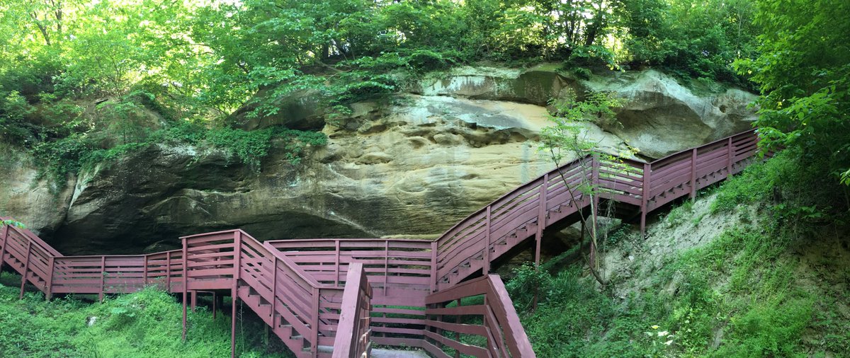 _AsianJoe's tweet photo. Took an afternoon trip to southeast Nebraska to hike around Indian Cave State Park.
#explorenebraska #Nebraskanature
#indiancavestatepark https://t.co/dtbMOLeeOY