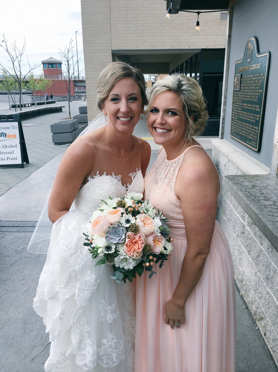 MrsKnetter210's tweet photo. From Miss Derbique  --> Mrs. Meyers!! Thanks for letting me be a part of your special day @MsDerbiqueWDP! https://t.co/3qgriIfxwy