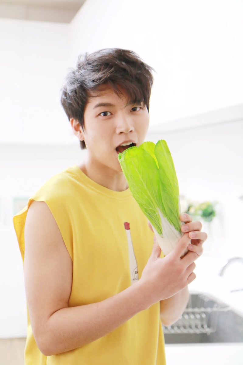idolsinyellow's tweet photo. infinite ☆ woohyun https://t.co/Lt99BeWYYs
