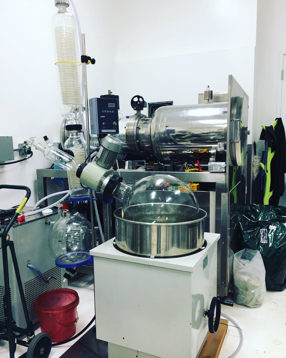 LeefSuzy's tweet photo. Ey, bb! 50L rotovap getting into commission. Fuck yes. #LeefOil #Leef #i502producerprocessor #b2bsalesandprocessing #ethanolextract https://t.co/1LGGDtwwt8
