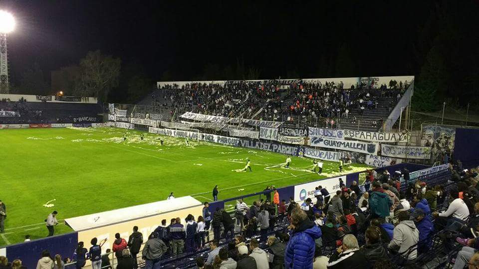 TwGodoyCruz's tweet photo. Qué pasó pingüino? Te quedaste viendo el Boca-River o Independiente-Racing? No mientas más lepr*! https://t.co/fcyfWYB4nj