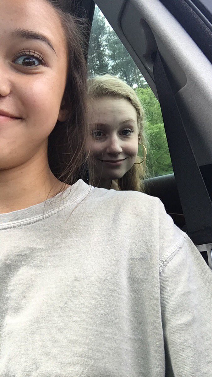 sechapman13's tweet photo. happy birthday to the one and only nat dehaan love you kiddo thanks for always making me laugh 💗💗🎉🎈 https://t.co/xmIBnisHN9