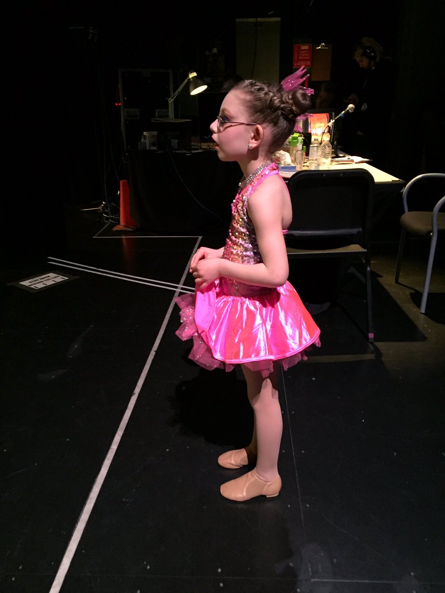 Quiniption's tweet image. Waiting in the wings Backstage at #udc2017toronto