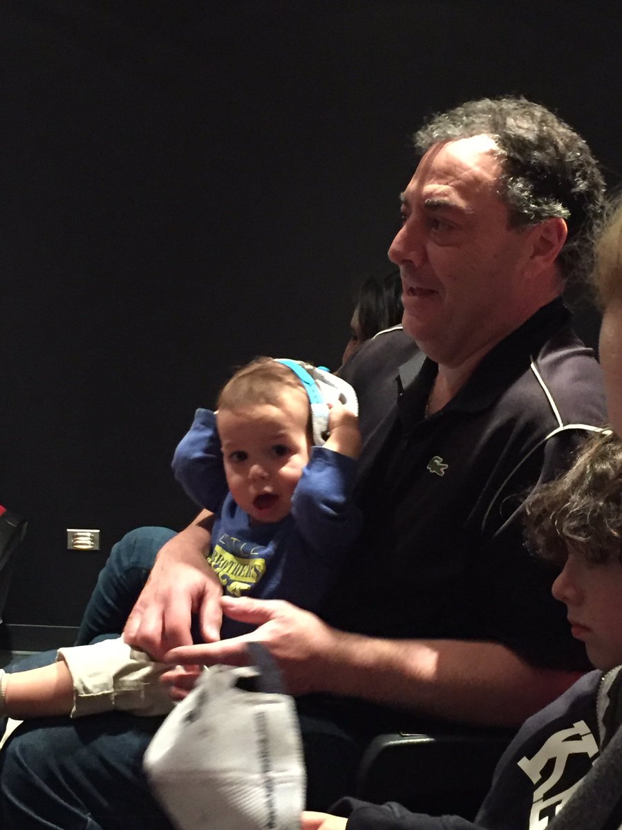 Quiniption's tweet image. Fun in the theatre waiting for big sister' dance #udc2017toronto