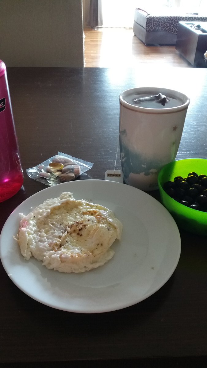 themrstea's tweet photo. Here we go again, day 1 of 12 wk transformation. #12weektransformation #carbcycling https://t.co/tVc9g11R9w
