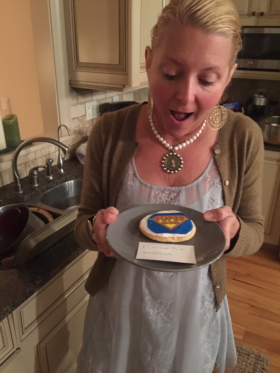 lemonkool5's tweet photo. Happy Mother's Day! https://t.co/yReEH4gw63