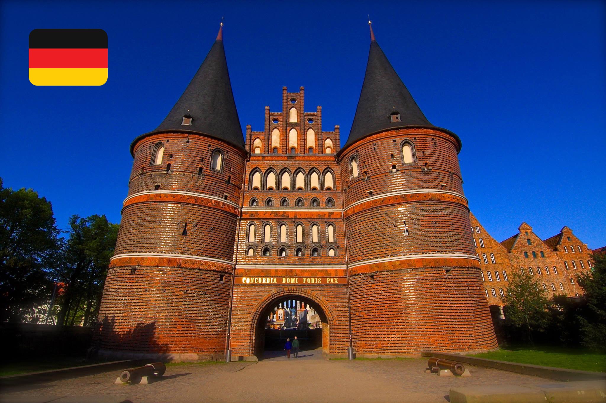 うらっち Keiichi Urata モイン モイン Moin Moin とはハンブルクなどの北ドイツで使われている挨拶言葉ﾃﾞｽ B 3 一日中使えるので便利ざんすねっ リューベック ホルステン門 10 05 16 T Co Qrrwdtai4s Twitter