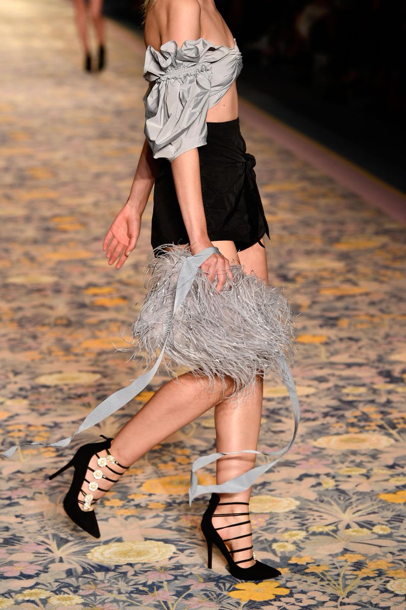 FashionWeek's tweet image. Feathered flair and lots of shimmer on the Alice Mccall runway at @FashionWeekAus. #FashionWeek #MBFWA