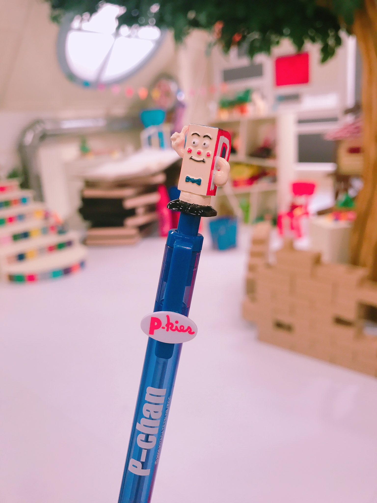 藤原さくら ポンキッキーズの収録中 Pちゃんのペンをpちゃんからもらった 嬉しすぎ 藤原さくら ポンキッキーズの収録中 Pちゃんのペンをpちゃんからもらった 嬉しすぎ