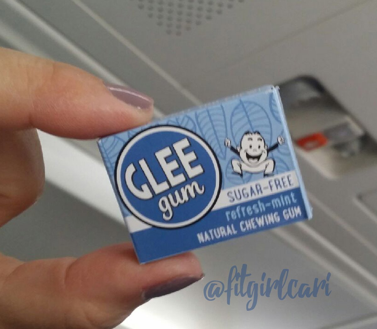 fitgirlcari's tweet image. best travel bag must-have: my GLEE 💙 of course! ✈️ #FlightTips #AirplaneEarPrevention