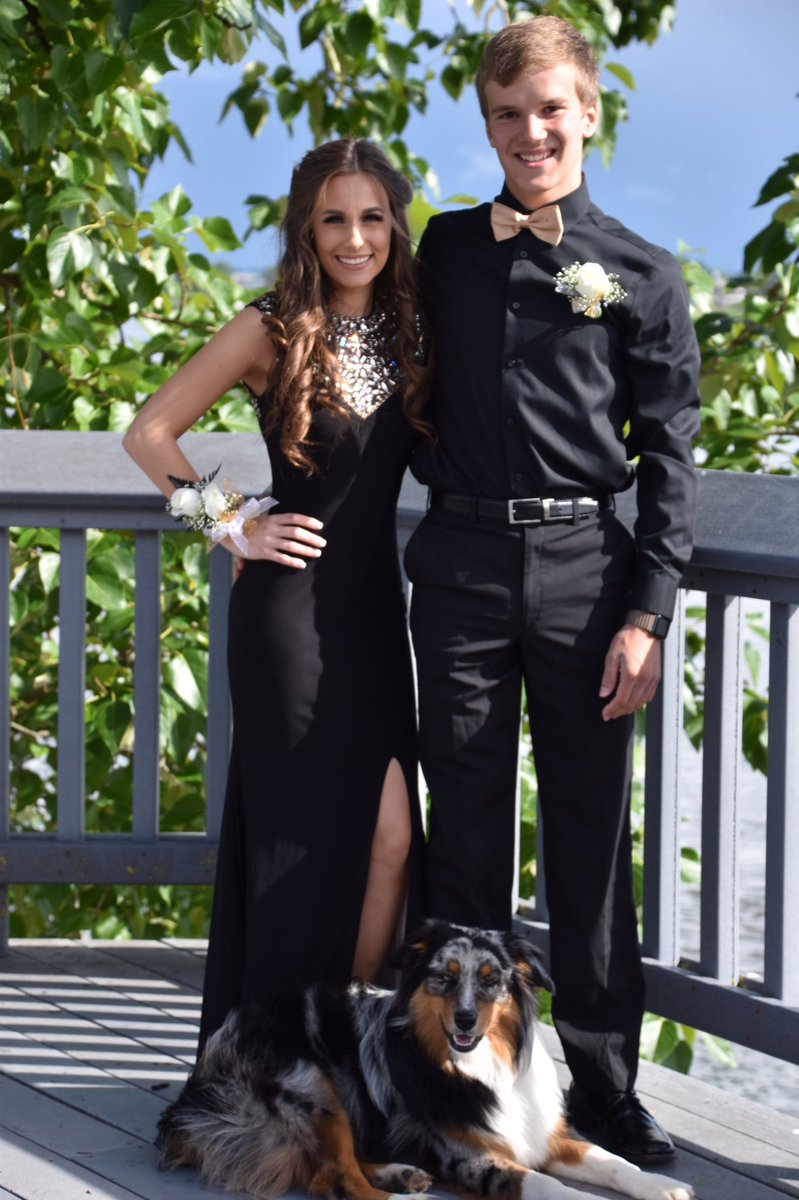 mckennaajackson's tweet photo. Best prom &amp; best boyfriend 😍 https://t.co/fyWeFOuXVo