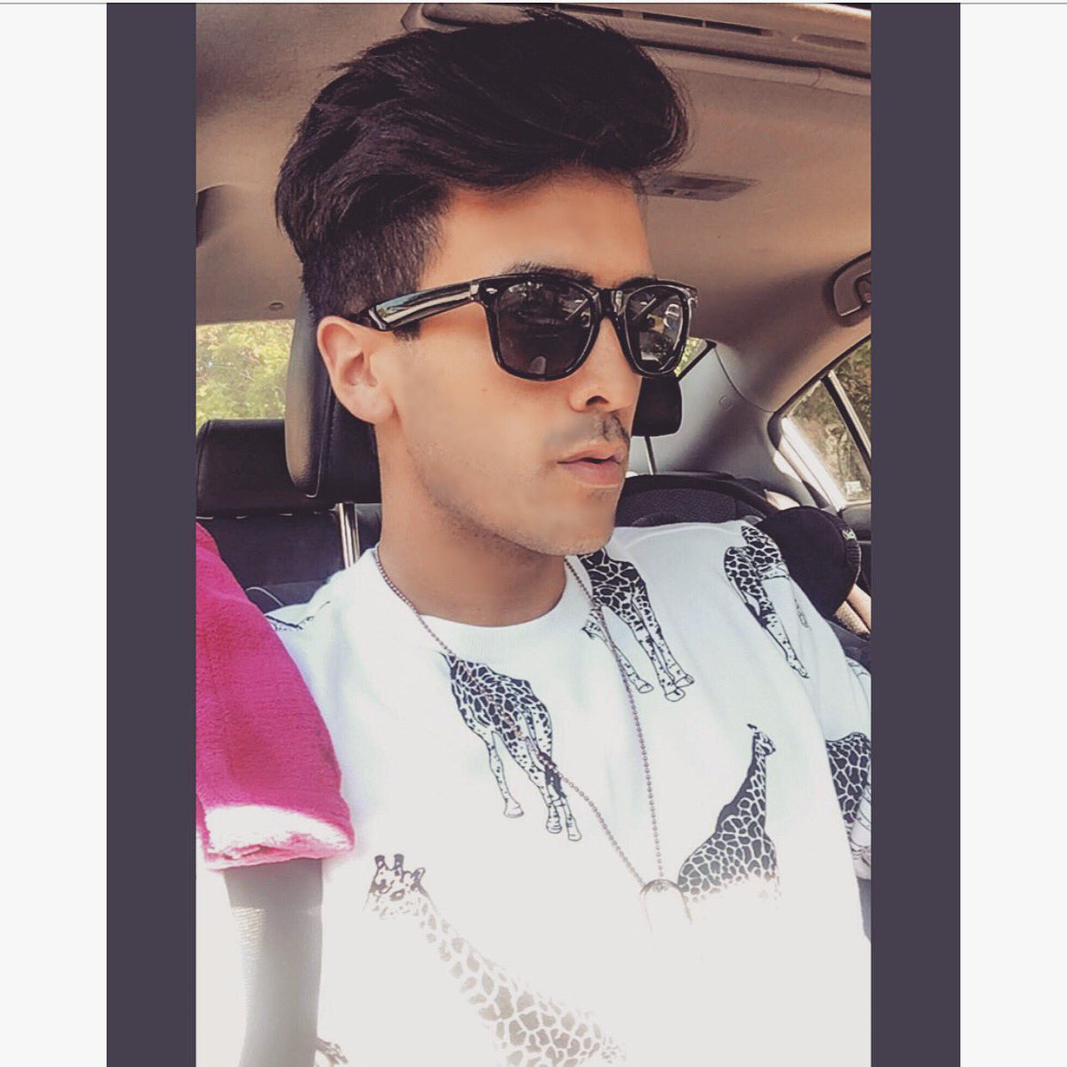 himynameisrocco's tweet image. New song next month - "Cloud9" 

"Heartbreak Halō" out now!