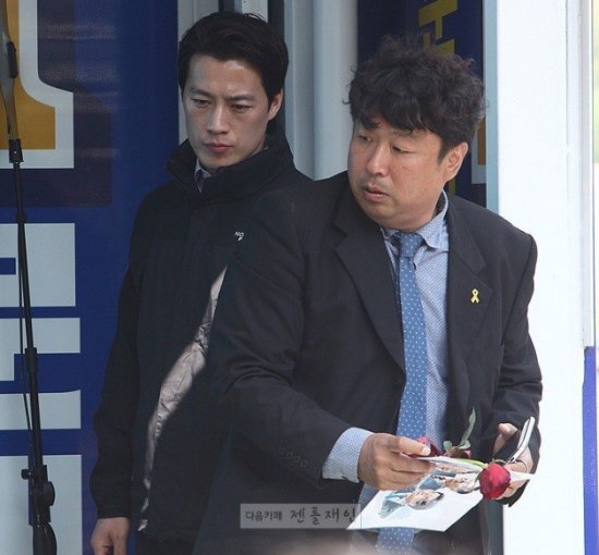 結野 韓国大統領のイケメンボディーガードこと チェ ヨンジェさんのインタビュー記事 英語 があがっていたので インタビュー部分のみ翻訳しました 経歴がエリート軍人でした 残念ながら 既に正式な警護の方にバトンタッチされてしまったそうです