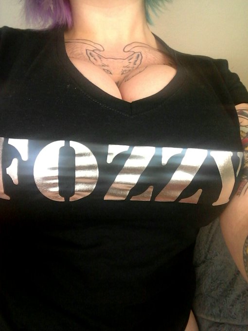 Check out this sweet @FOZZYROCK shirt I got the other day. I think it looks pretty great. @IAmJericho<a class="tags" target="_blank" title="On Twitter" href="/?out=eyJ0eXAiOiJKV1QiLCJhbGciOiJIUzUxMiJ9.eyJpYXQiOjE3MjYwOTUzNTIsImlzcyI6InR3cG9ybnN0YXJzLmNvbSIsIm5iZiI6MTcyNjA5NTM1MiwiZXhwIjoxNzU3NjMxMzUyLCJyZWRpcmVjdF91cmwiOiJodHRwczovL3R3aXR0ZXIuY29tL0ZPWlpZUk9DSyJ9.-h8BobNba-GW_flG6g4nMuo4ZdgGM3Il8GoYaxMj5OTtQ5ONko7Kcp5glmv2pX9wNEUFzhyRKLoMh9DoJtAxgQ">@FOZZYROCK</a>