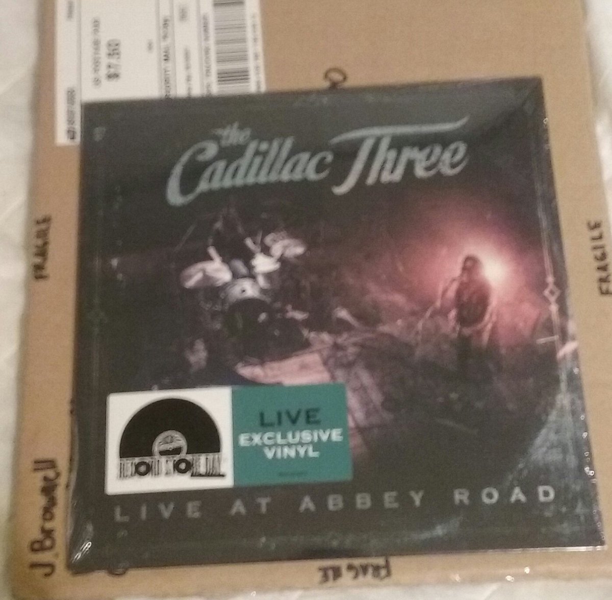 ChristyDay's tweet photo. @thecadillac3 Yes!!! I'm going to need some autographs on this fabulous vinyl! #AlabamaMoonshine #RunninRedLights https://t.co/DCtYDPemv0