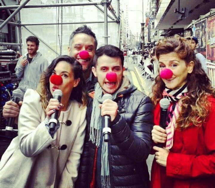 AmandoFla's tweet photo. Vivitos y coleando 2 en calle Corrientes
@flaviapereda ❤💣 https://t.co/OhWqgiNfpS