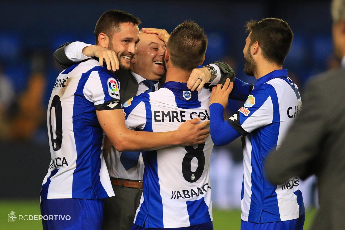 SomosABANCA's tweet photo. Parabéns ao @RCDeportivo! Seguiremos tendo #ONosoDerbi! #PrimeiraParaSempre Foto: RCDeportivo 👏 ⚽️ https://t.co/xgrSh0ZKhw