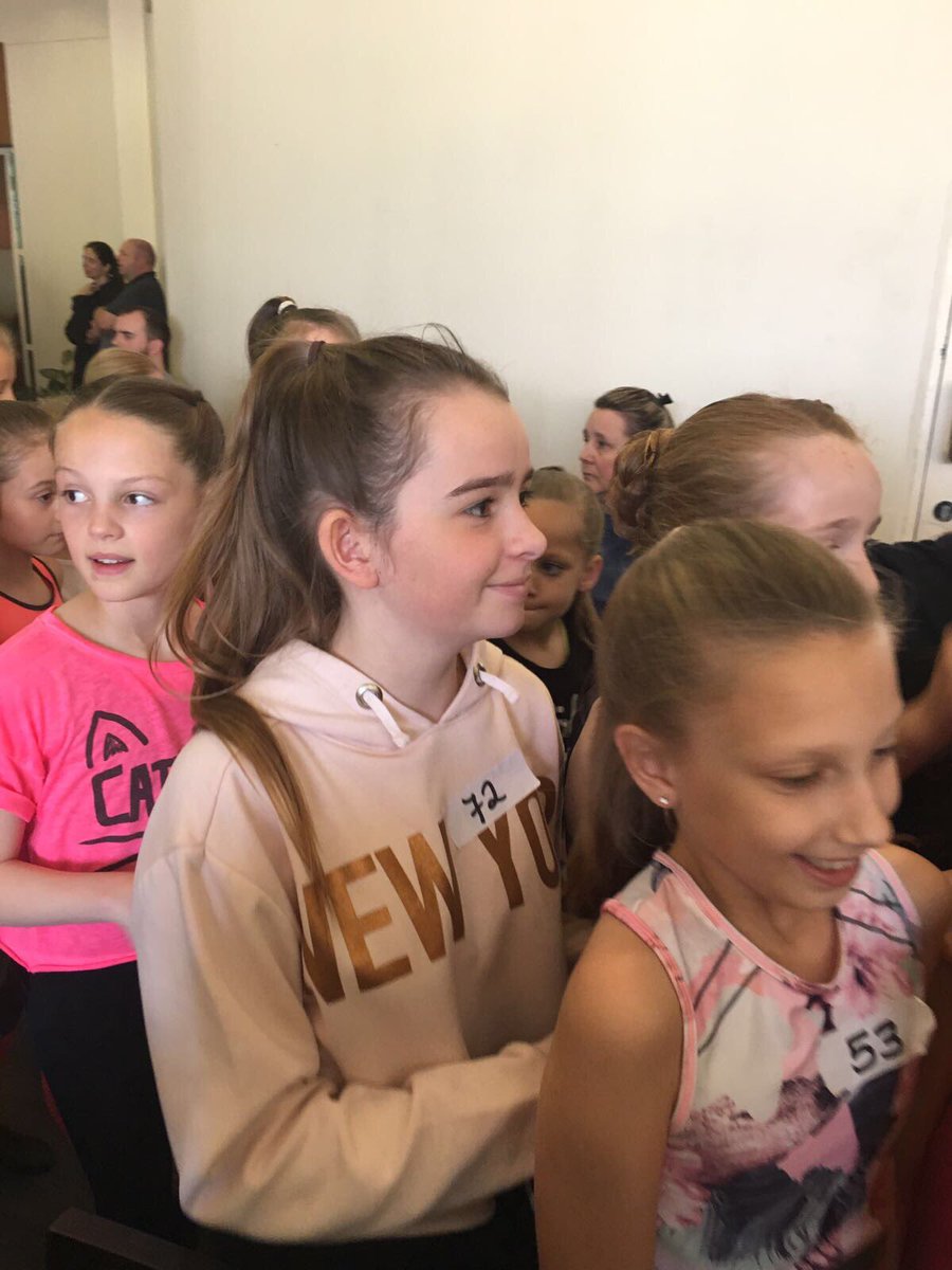 SorelleAcademy's tweet photo. Good luck to our Students who auditioned yesterday for the Towngate Theatre Pantomine Aladdin ✨👯 #SorelleStars #Auditions https://t.co/fi8SYz94VN