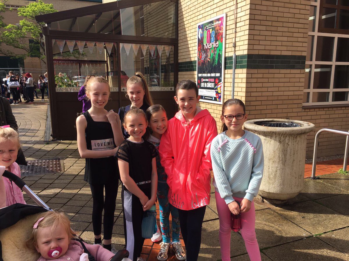 SorelleAcademy's tweet photo. Good luck to our Students who auditioned yesterday for the Towngate Theatre Pantomine Aladdin ✨👯 #SorelleStars #Auditions https://t.co/fi8SYz94VN