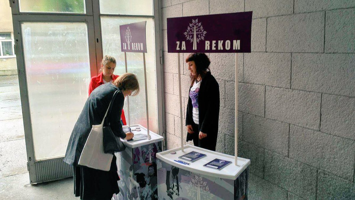 Započeli smo prikupljanje potpisa za <a href="/REKOM_KOMRA/">REKOM mreža pomirenja</a>. Vidimo se na <a href="/FPZGhr/">Političke znanosti</a>, Lepušićeva 6, gdje naše volontere možete naći do 18h.    #REKOM2017