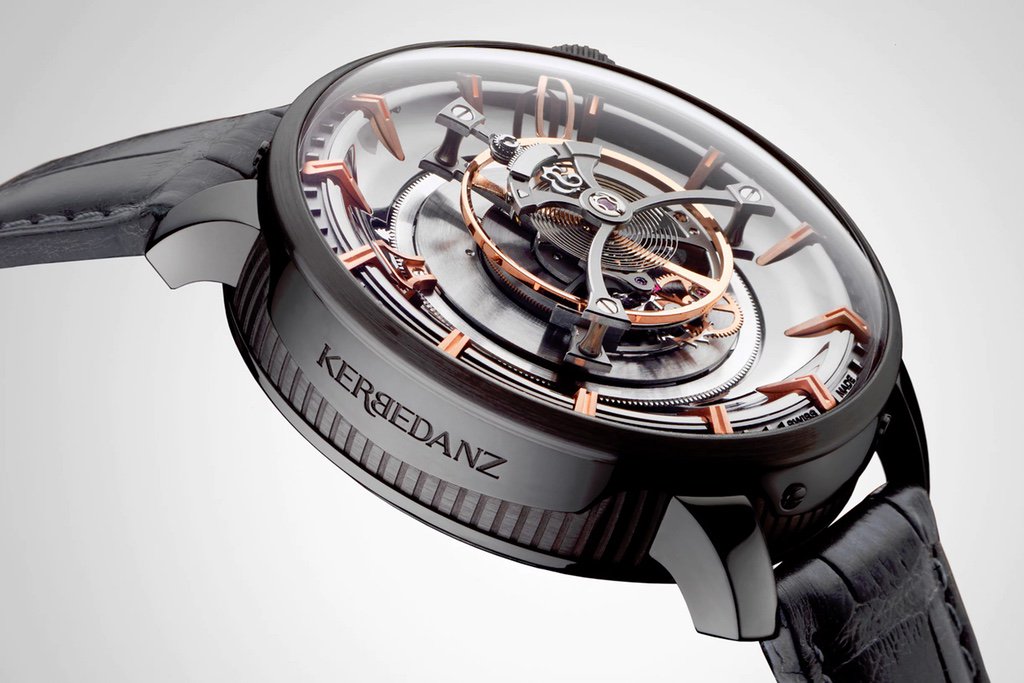 luxury_made's tweet photo. Swiss watchmaker @kerbedanz recently release the world's largest Tour-billion Watch. Exclusively limited to 99 pieces. (Via @HYPEBEAST) https://t.co/Z80KNM4yfx