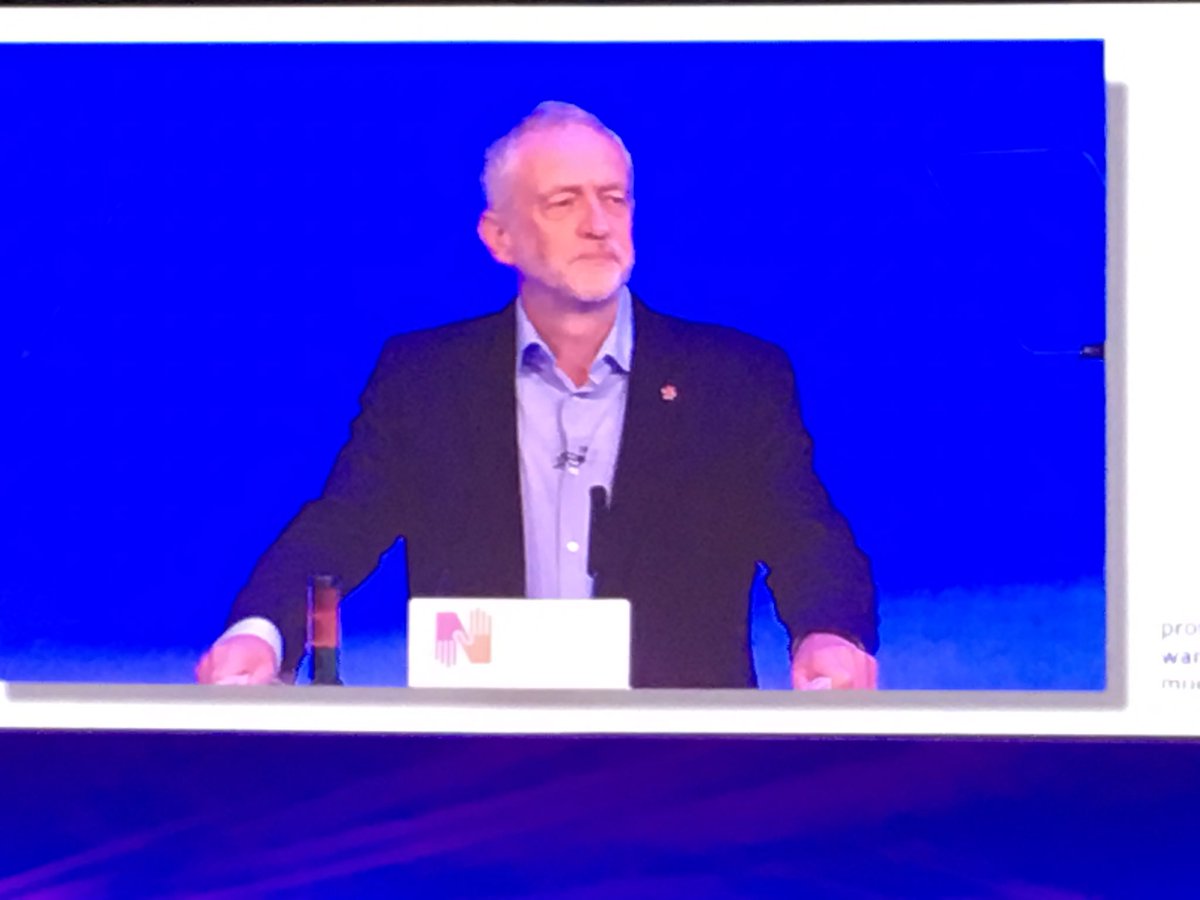 QuinnBriege's tweet photo. Jeremy C ...Investing for the future by bringing back the student nurse bursary @MHNursesNI @RCN_NI #RCN17 https://t.co/C6sAayL2kl
