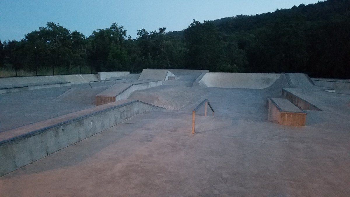 AnimalitySkate's tweet photo. #skatepark #skateboarding #horror #👊 https://t.co/UxcJOZsPYW