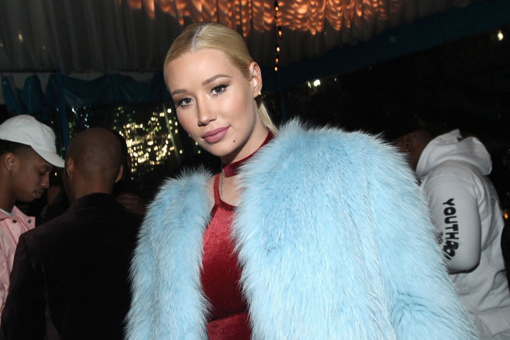 MTVAUSTRALIA's tweet photo. @IGGYAZALEA has teased her collab with @Anitta - 'Switch' - on Instagram and it sounds like a certified banger!🚦 >>> https://t.co/LpTezC1XSJ https://t.co/LtnO4uRsV0