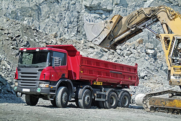 ExcavatorV's tweet photo. 👩‍🚒Dump Truck and Excavator in a Quarry stock pic # 👨‍🚒@ExcavatorV👩‍🚒 #Excavator Videos👨‍🚒 https://t.co/qiZSlA52FC