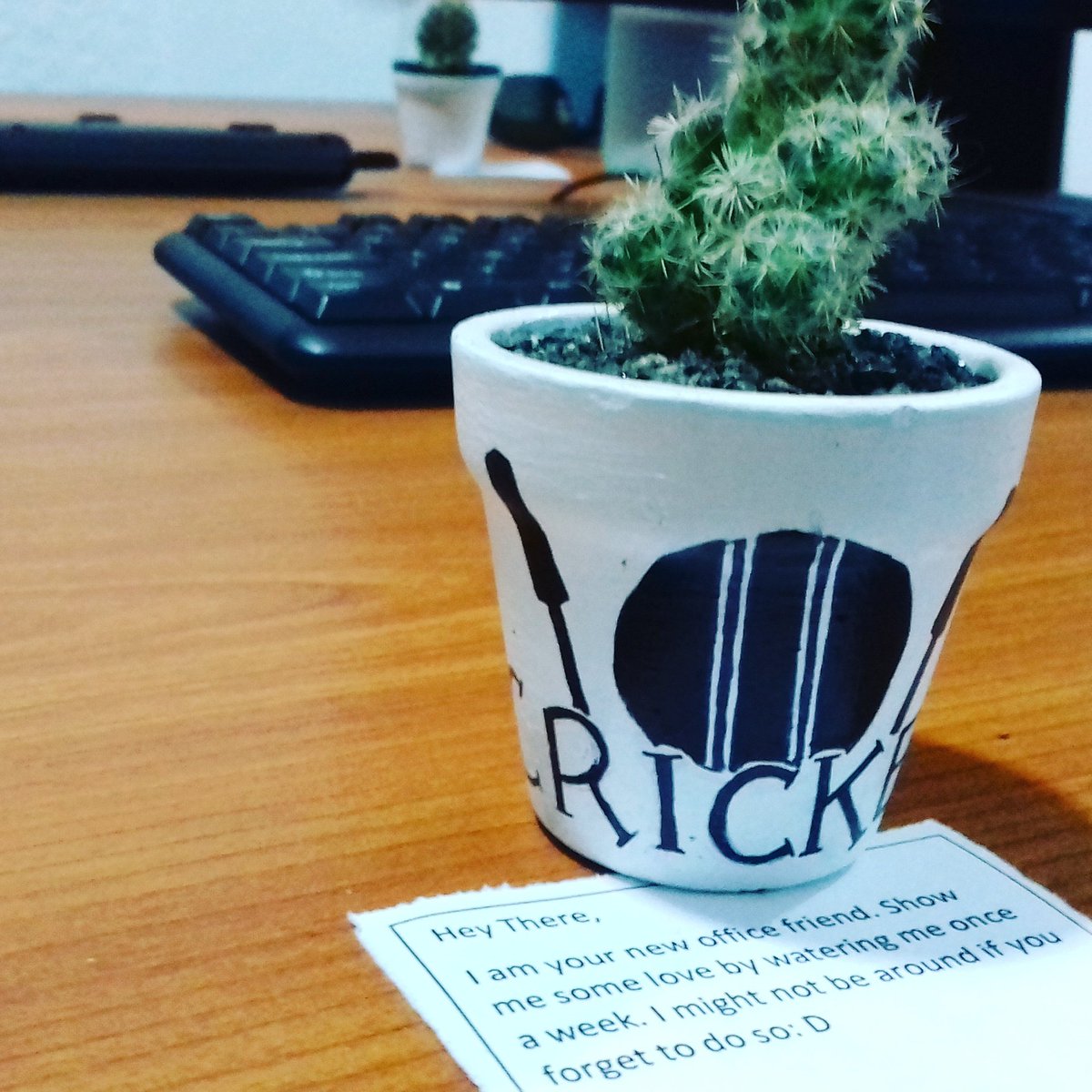 imrezmie's tweet photo. Early morning surprise in office 😄
#secretHR #Digibrush #creativity https://t.co/IsEiKGForL