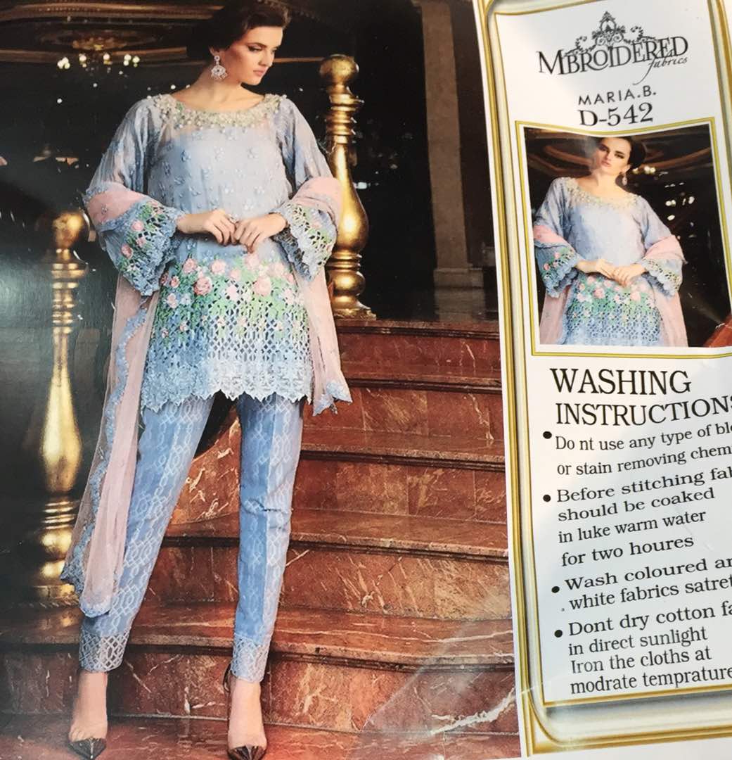 ShoppingLandPK's tweet photo. #Maria_Bee. Master copy. 100 % stuff guarantee. In just 1990 + FREE shipping nationwide
For order whats app 0300 7253727
#shopping #fashion https://t.co/yLhaGLtqSn