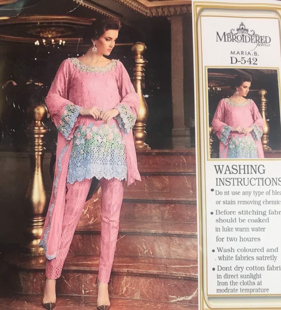 ShoppingLandPK's tweet photo. #Maria_Bee. Master copy. 100 % stuff guarantee. In just 1990 + FREE shipping nationwide
For order whats app 0300 7253727
#shopping #fashion https://t.co/yLhaGLtqSn