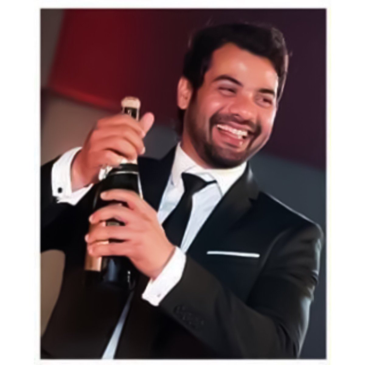 TeamShabirA's tweet photo. [PICS] Shabz 😍❤️ #bhaikishaadi #goatodelhi #familywedding #goodtimes #ahluwalias #funtimes #shabirahluwalia #sameerahluwalia #sharikaraina https://t.co/o0xYO02dn3