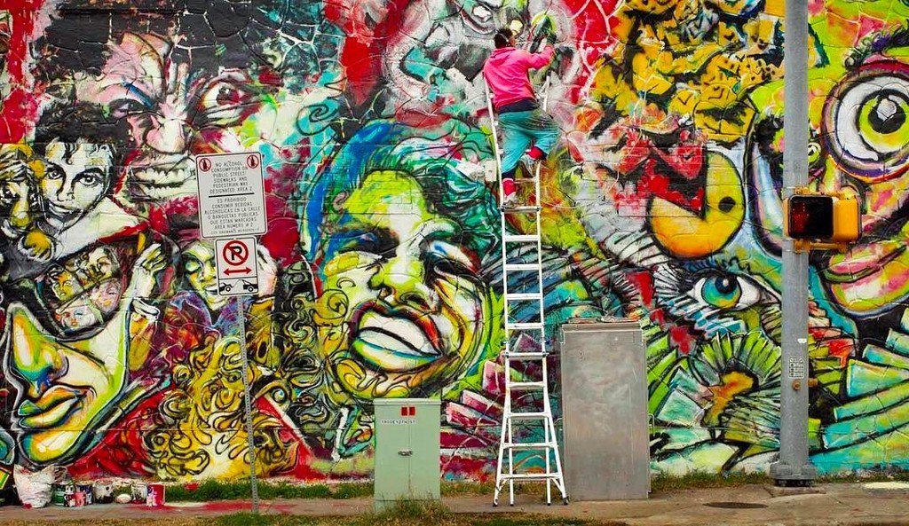 chrisrogersart's tweet photo. 12/23/13: two weeks into painting the mural on 12th and Chicon, in East Austin, that was recently painted over. #chrisrogersart #eastsidepr… https://t.co/0MBOYARRWJ