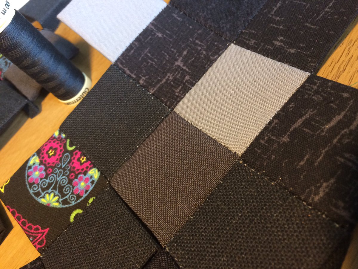 ThatPatchCraft's tweet photo. Hmm,which Mobhead could this be I wonder #mobhead #etsyshop #handmade #handsewn #etsy #minecraft #minecraftart #wither #skely #comingsoon https://t.co/YXEx3R7BAm