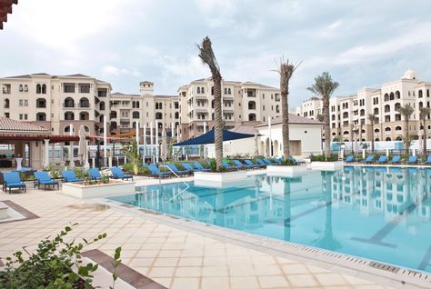 ArabianBusiness's tweet photo. Foreign investors pumping billions into Abu Dhabi real estate
https://t.co/y8an2K8dk3 https://t.co/vMvs8LWWUR