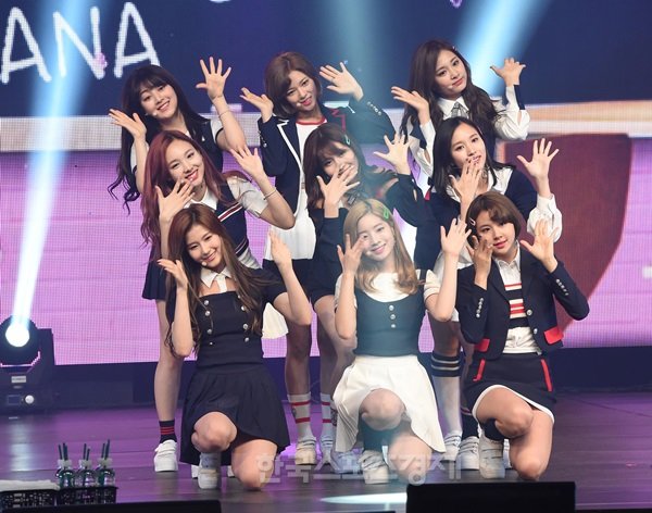 Twice Indonesia Press Twice Signal Showcase Twice 트와이스 Signal T Co tsdg8ppk Twitter