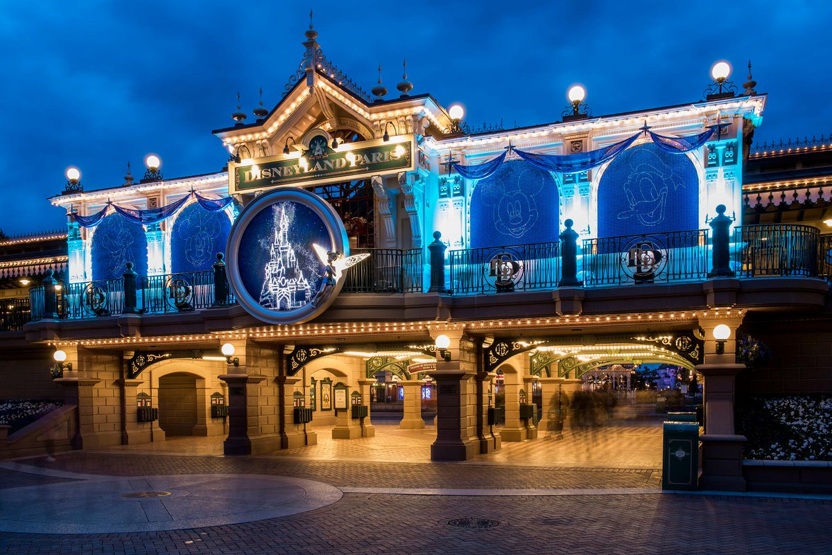 The magic just gets better with each new week here at Disneyland Paris #DisneylandParis25