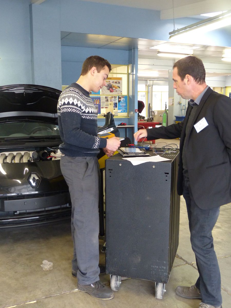 ARTISANAT47's tweet photo. RDV le 17 Mai pour une nouvelle Journée Portes Ouvertes du CFA d'Agen ! #artisanat #apprentissage Retrouvez-nous sur Facebook : @cfa47 https://t.co/GchJe84h30
