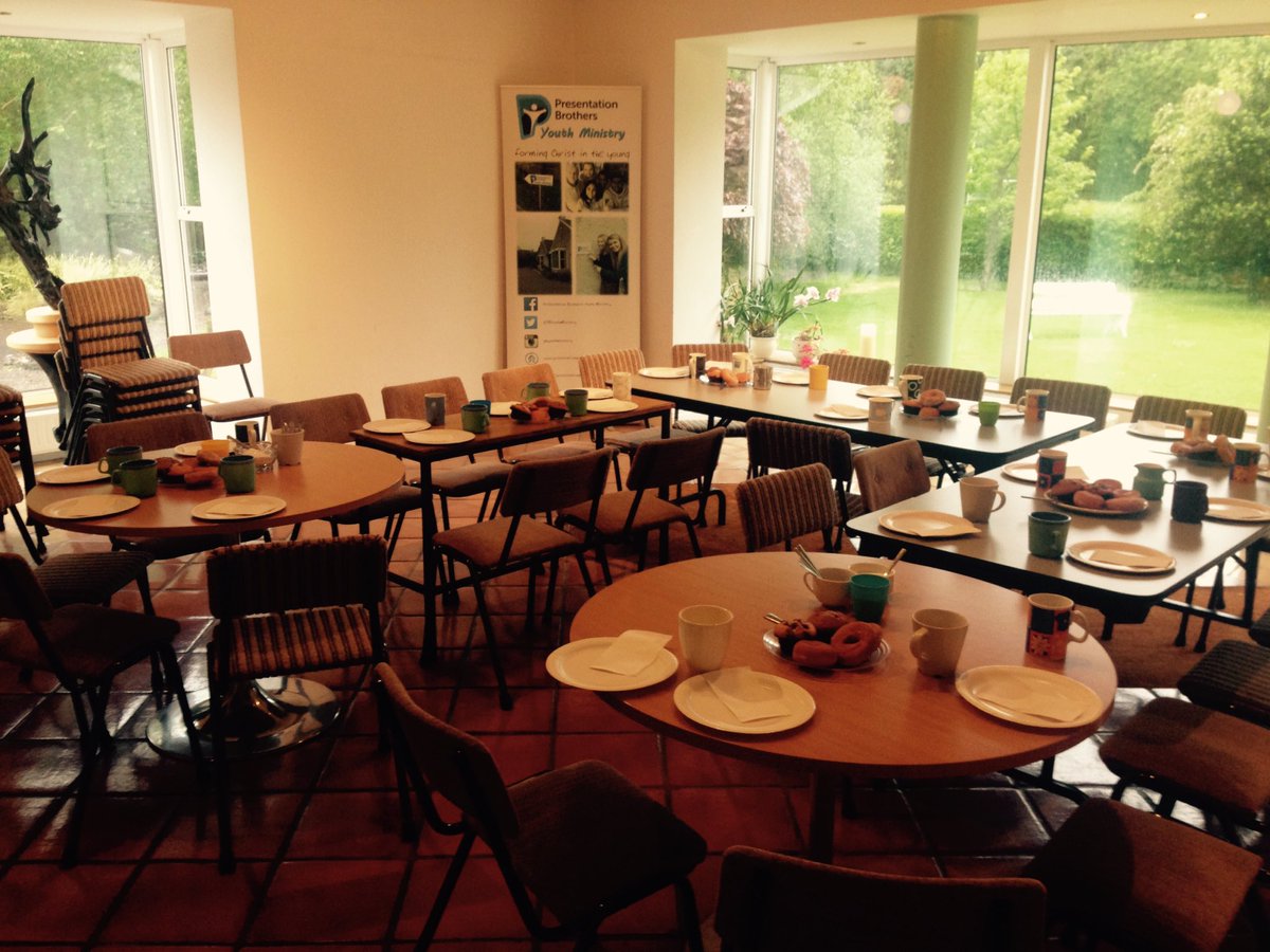 Wet outside but cosy in PBYM.Our last @alphaireland with our TYs today. Food, games, fun and a taster of the <a href="/nuafilmseries/">NUA Film Series</a> <a href="/EvangeliseIRL/">PresEvangelisation</a>