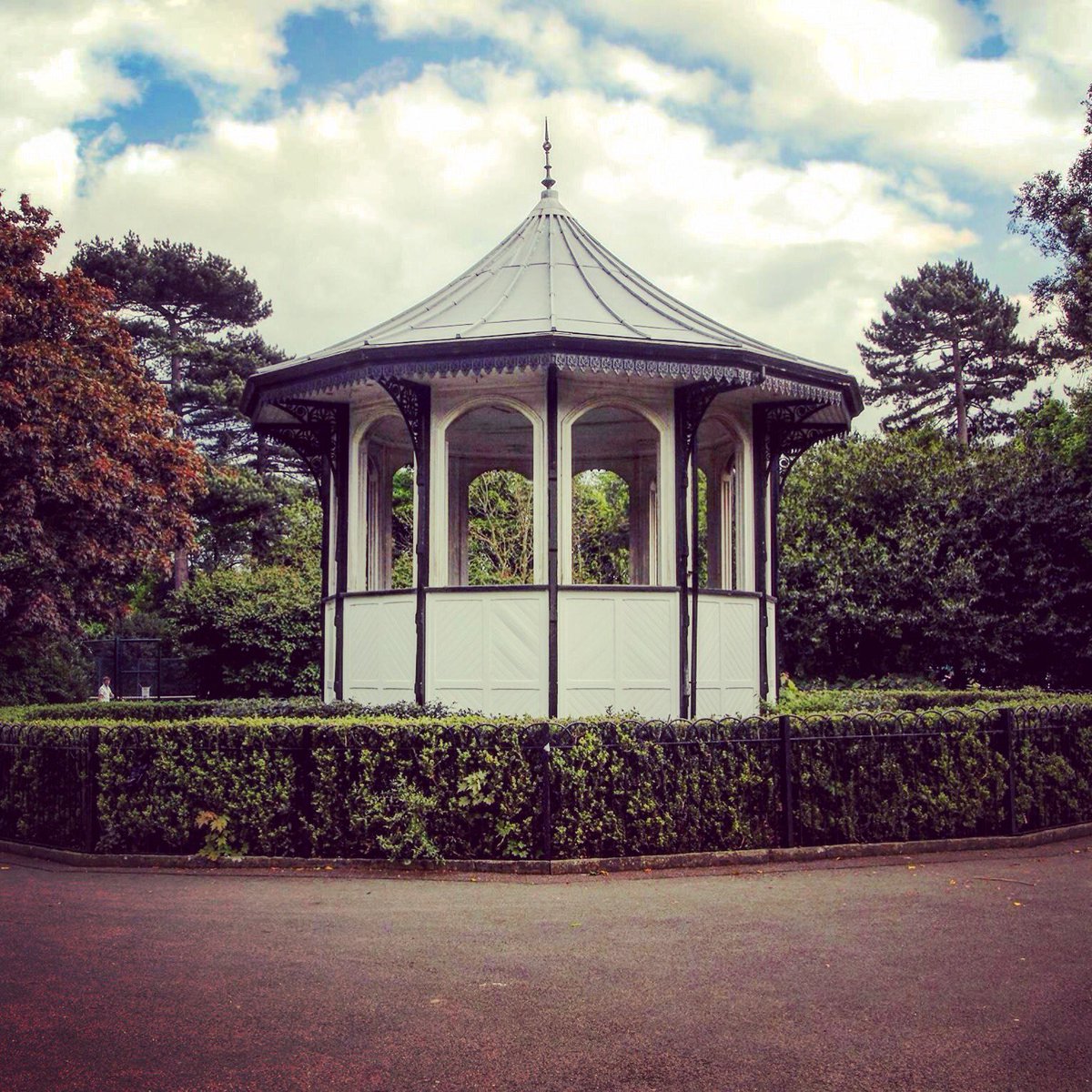 <a href="/bedfordnews/">Bedford News</a> What a FAB idea! I'd 💛 to see the bandstand in use &amp; lights in the park would be perfect! I'd use it so much more if it were lit at night!