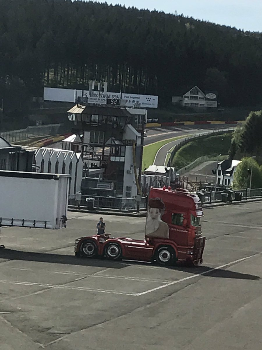 jsrworld's tweet photo. Spa break with @FFCorse &amp; @FoxMotorsportOT 458 challenge car it's even sunny! https://t.co/QZrvsm73vM